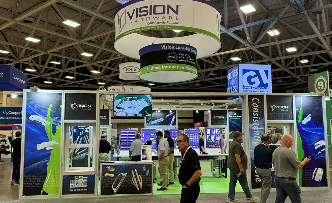 1730340326965071.jpg Vision Hardware Shines at GlassBuild America 2024.jpg